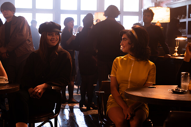 School Spirits: Rhonda meets Lizzy McAlpine in a beatnik bar