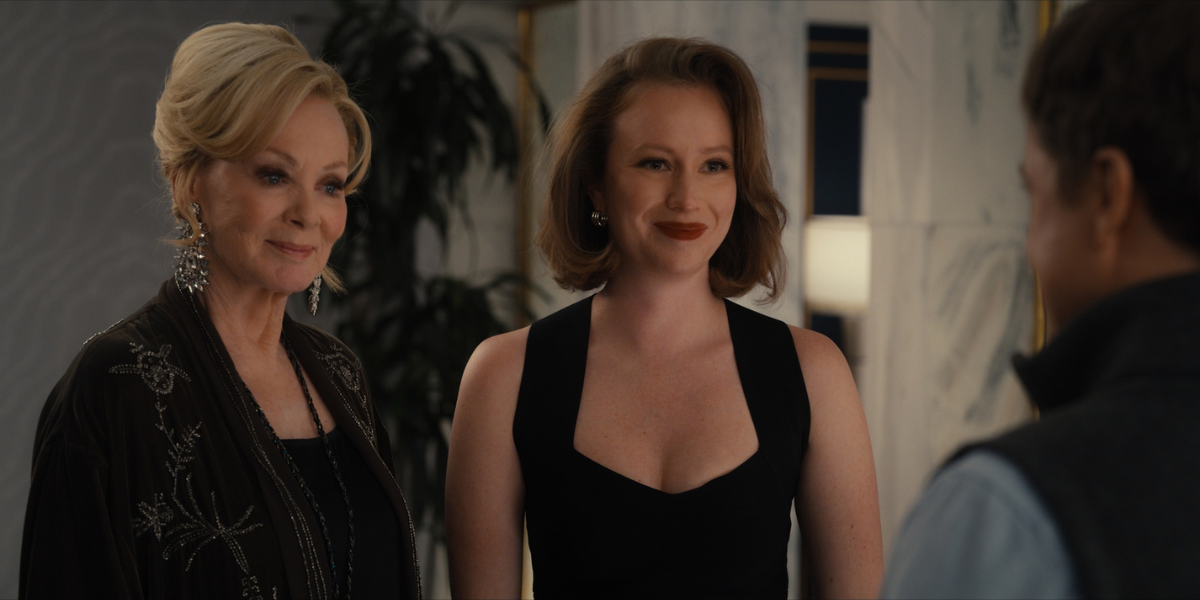 Jean Smart and Hannah Einbinder in Hacks
