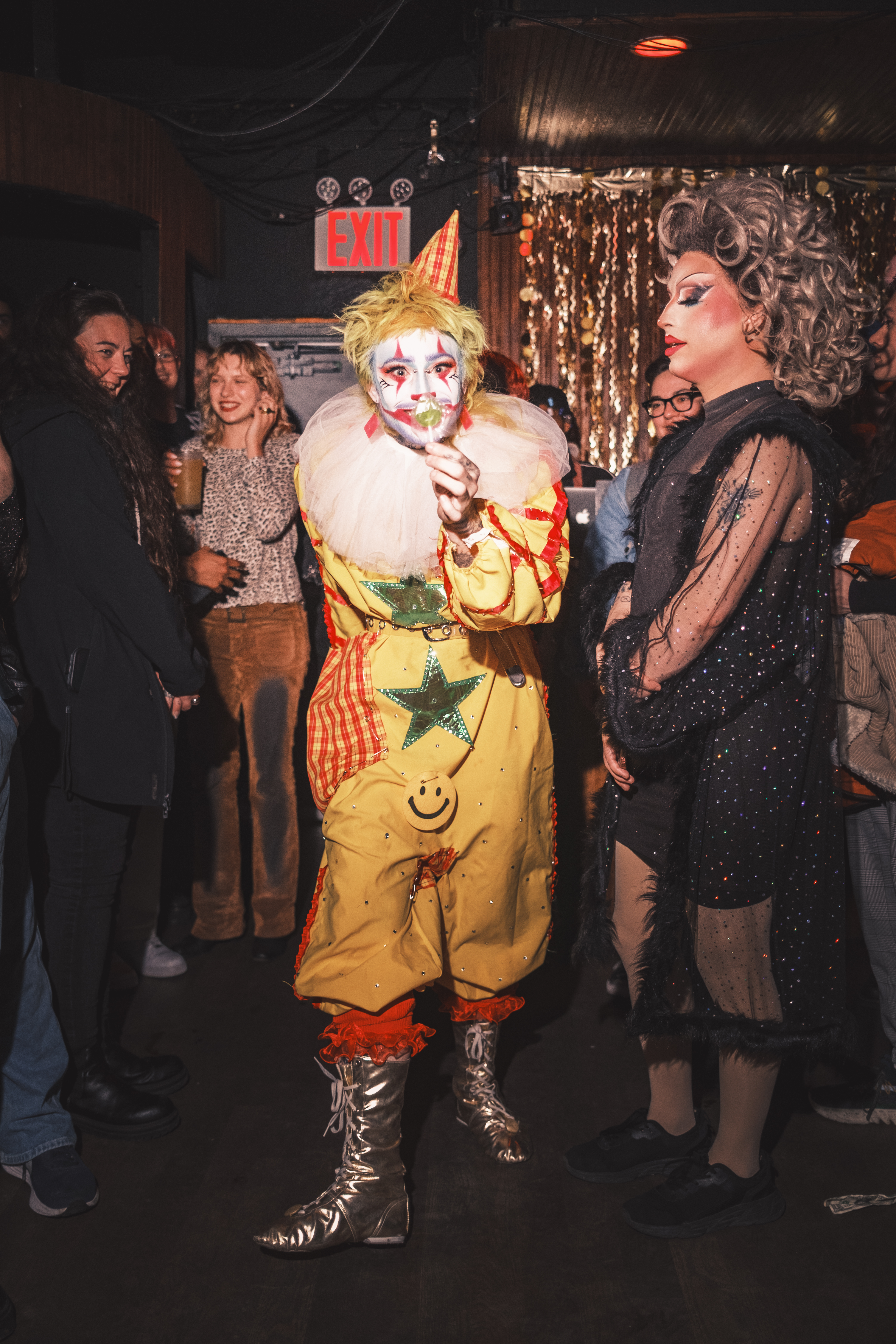 Lollygag the clown