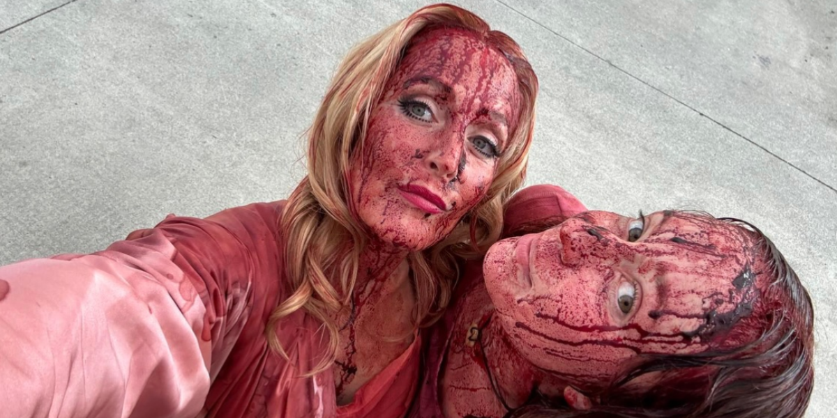 Gillian Anderson and Hannah Einbinder