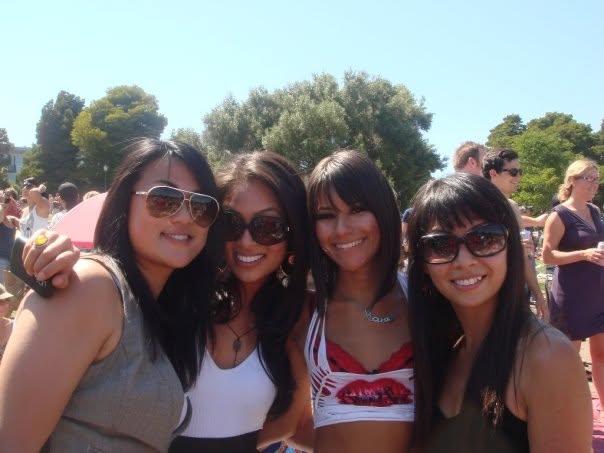 bb Melissa King at Pride with friends