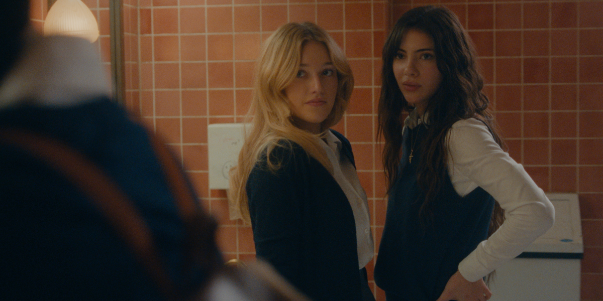 two girls in The Body on Netflix