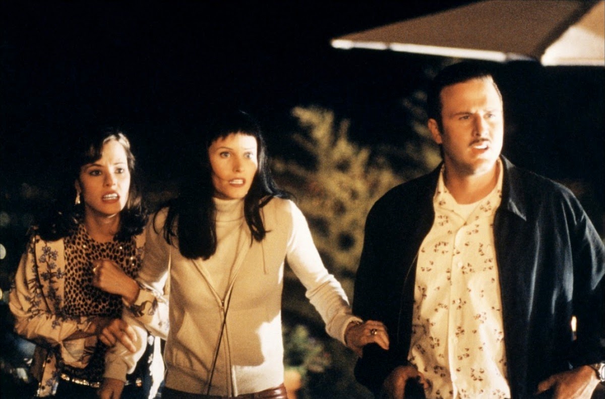 Parker Posey, Courteney Cox, and David Arquette in Scream 3