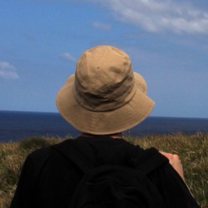 Profile picture of L
